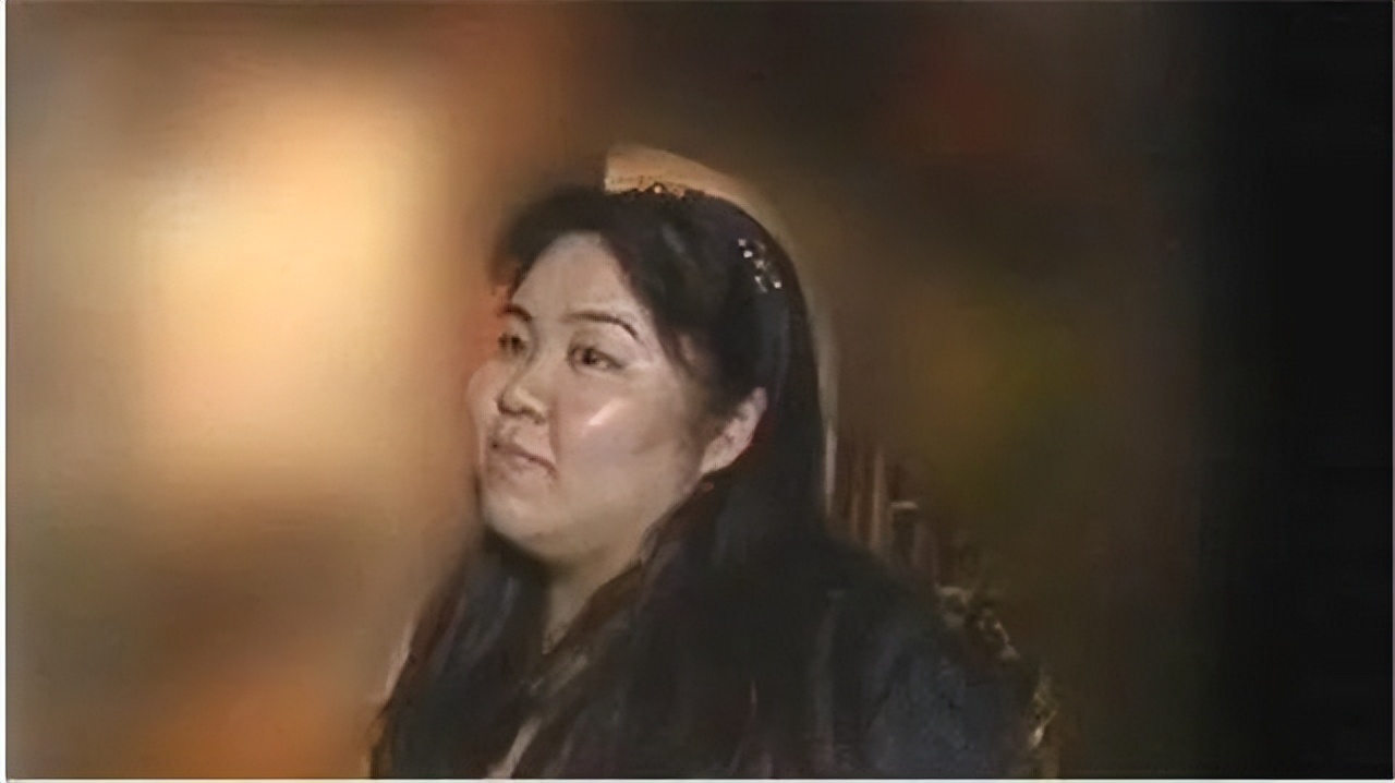 日本“女海王”,同时交往30个男人,敛财上亿,容貌让人大跌眼镜