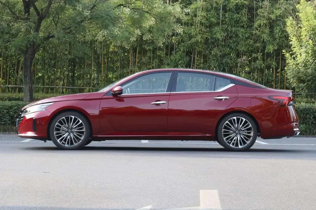 08款天籁2.5领先版是bose音响吗,2023款天籁顶配bose音响拆车件