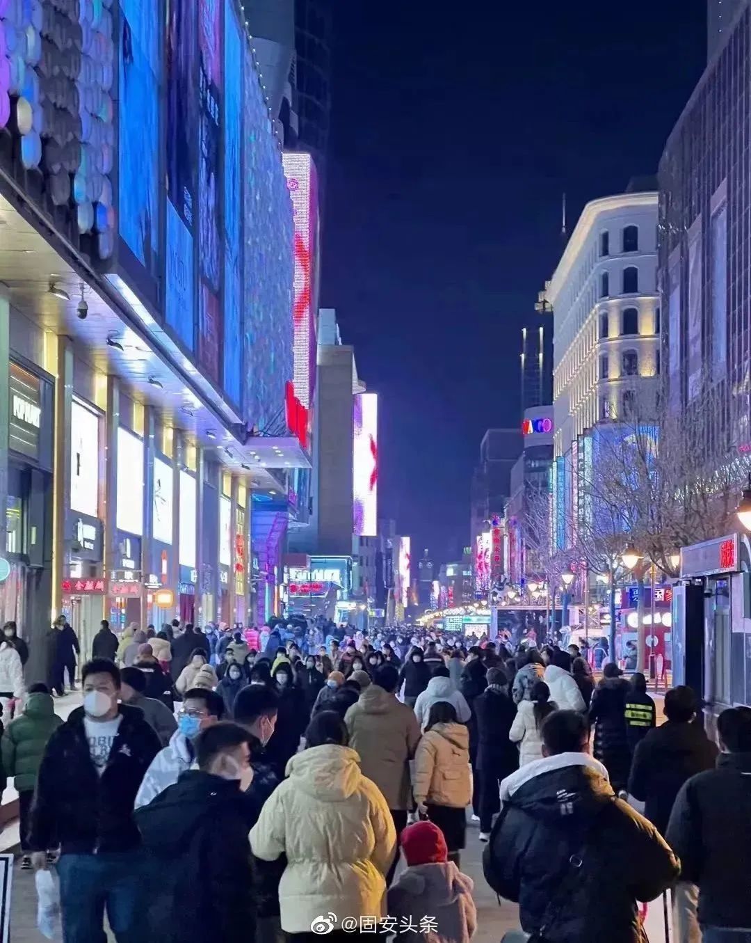 昨夜的滨江道，彻底刷屏了！