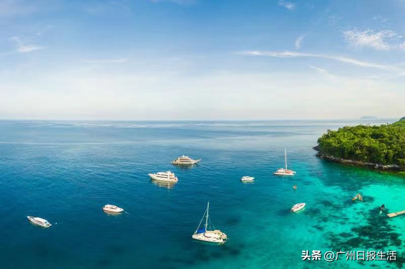 南方海岛游5大目的地推荐,打飞的去重庆徒步三峡之巅