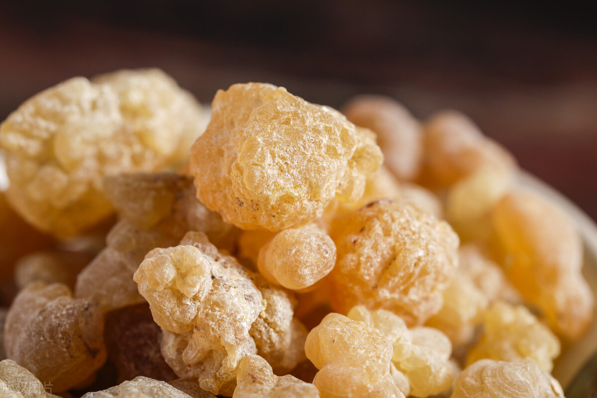 外科丹方选赏（一九〇）乳腺炎早期经验方：黄消肿解毒膏