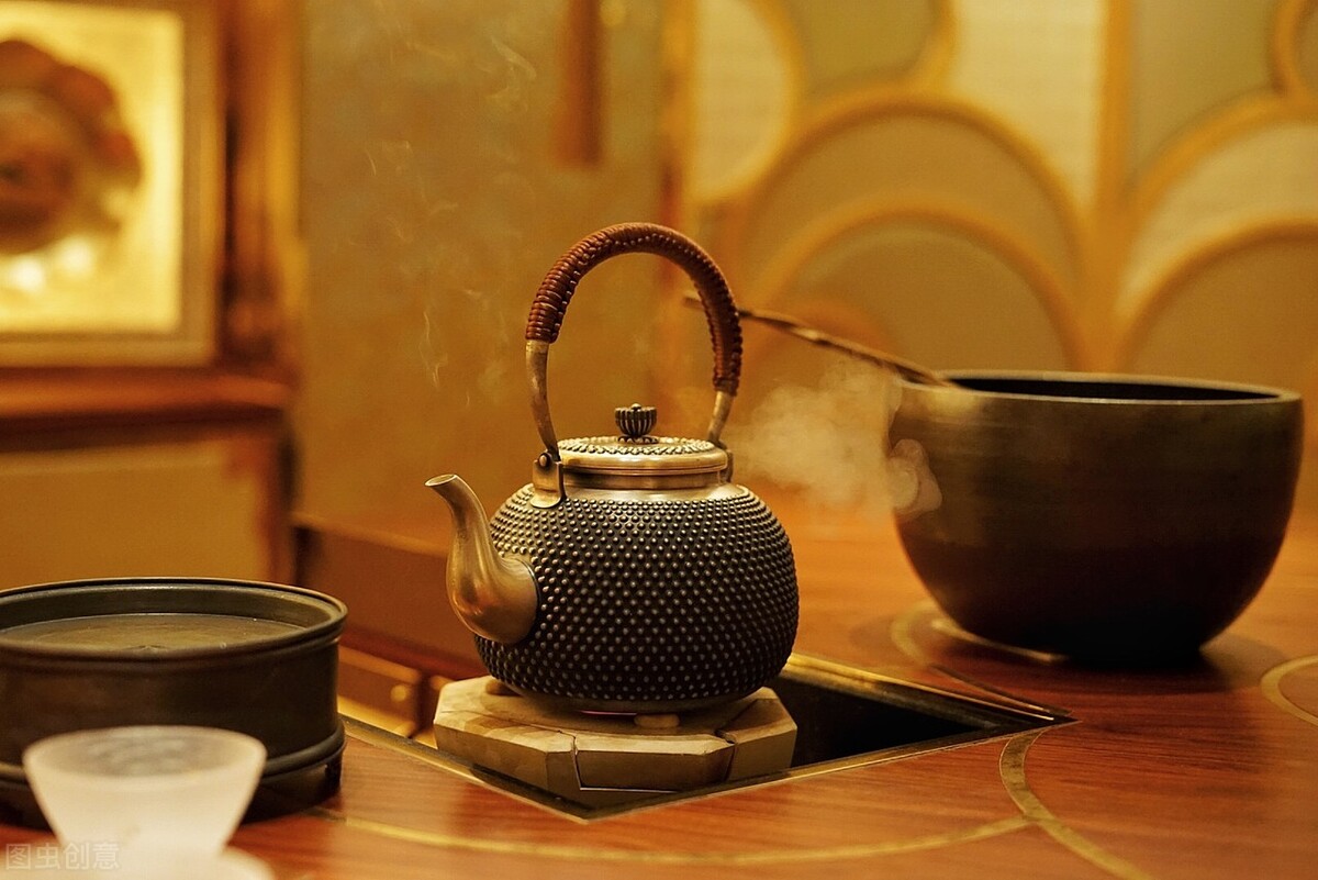 爱喝茶的人，容易患癌？医生辟谣：茶叶不“害人”，但2种茶别喝