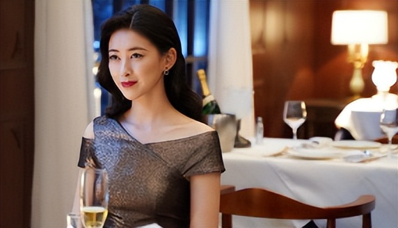 全球百大最帅面孔女生朱珠,全球最美面孔朱珠问鼎