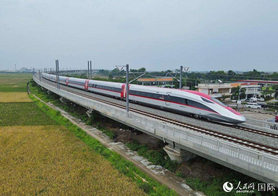 中国抢走日本“铁饭碗”，拿下印尼高铁竞标，或成最大赢家