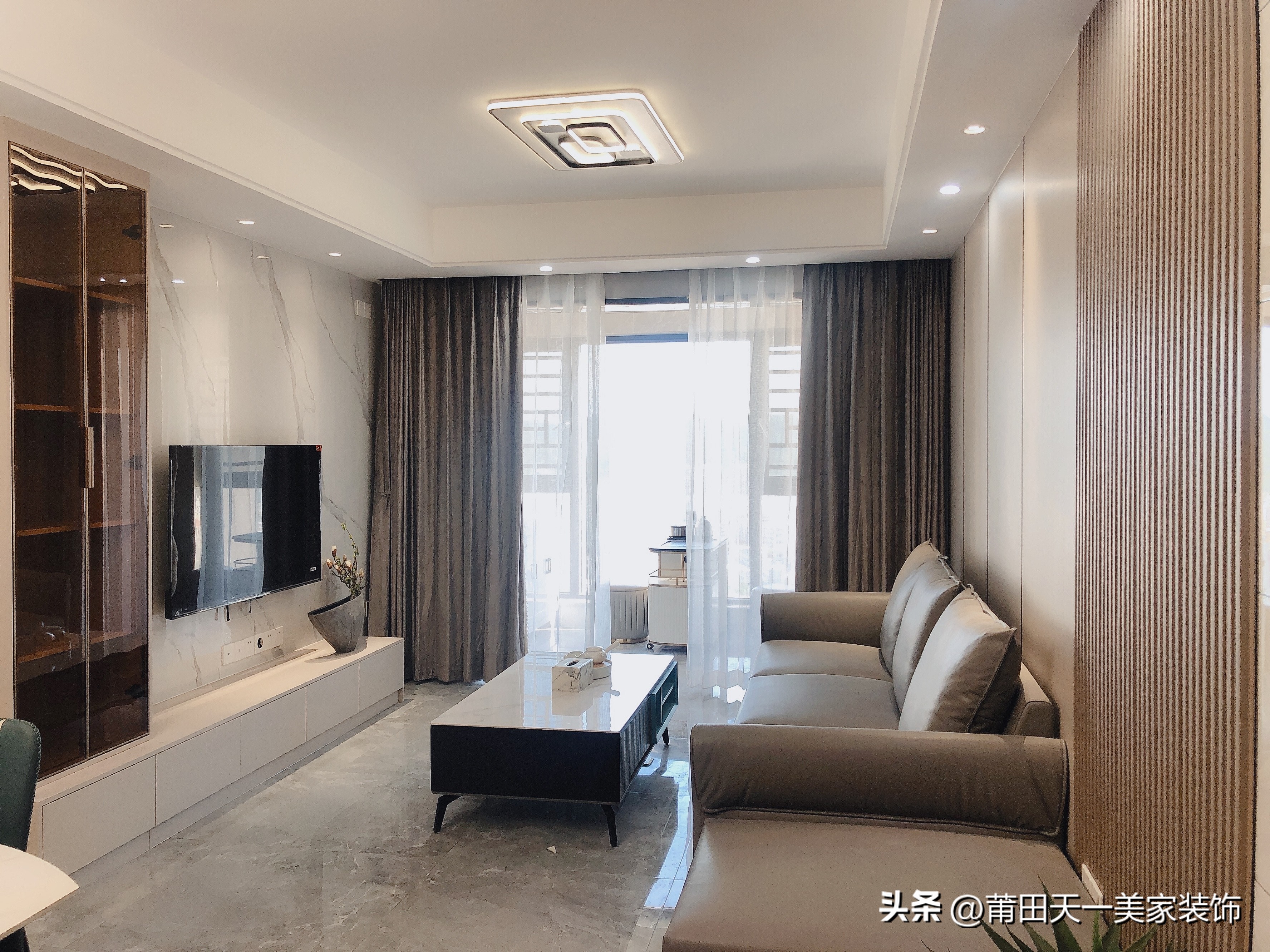 世茂100平小户型简约装修,世茂云璟111平方现代轻奢装修风格