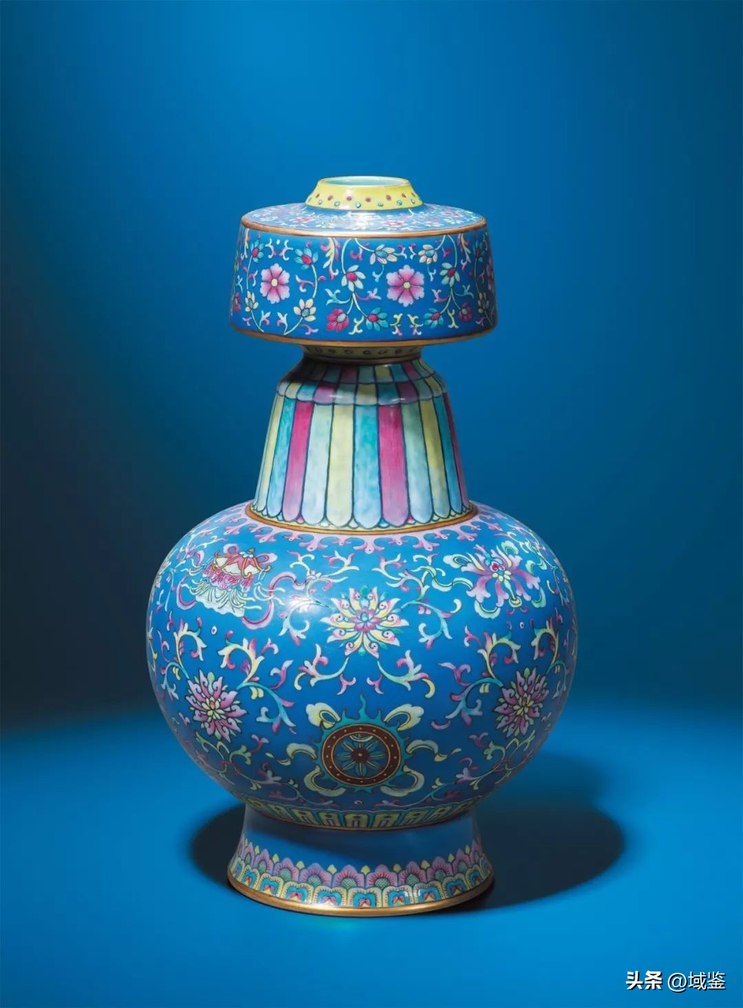 北宋淡天青釉真品图片,极品南宋梅子青釉