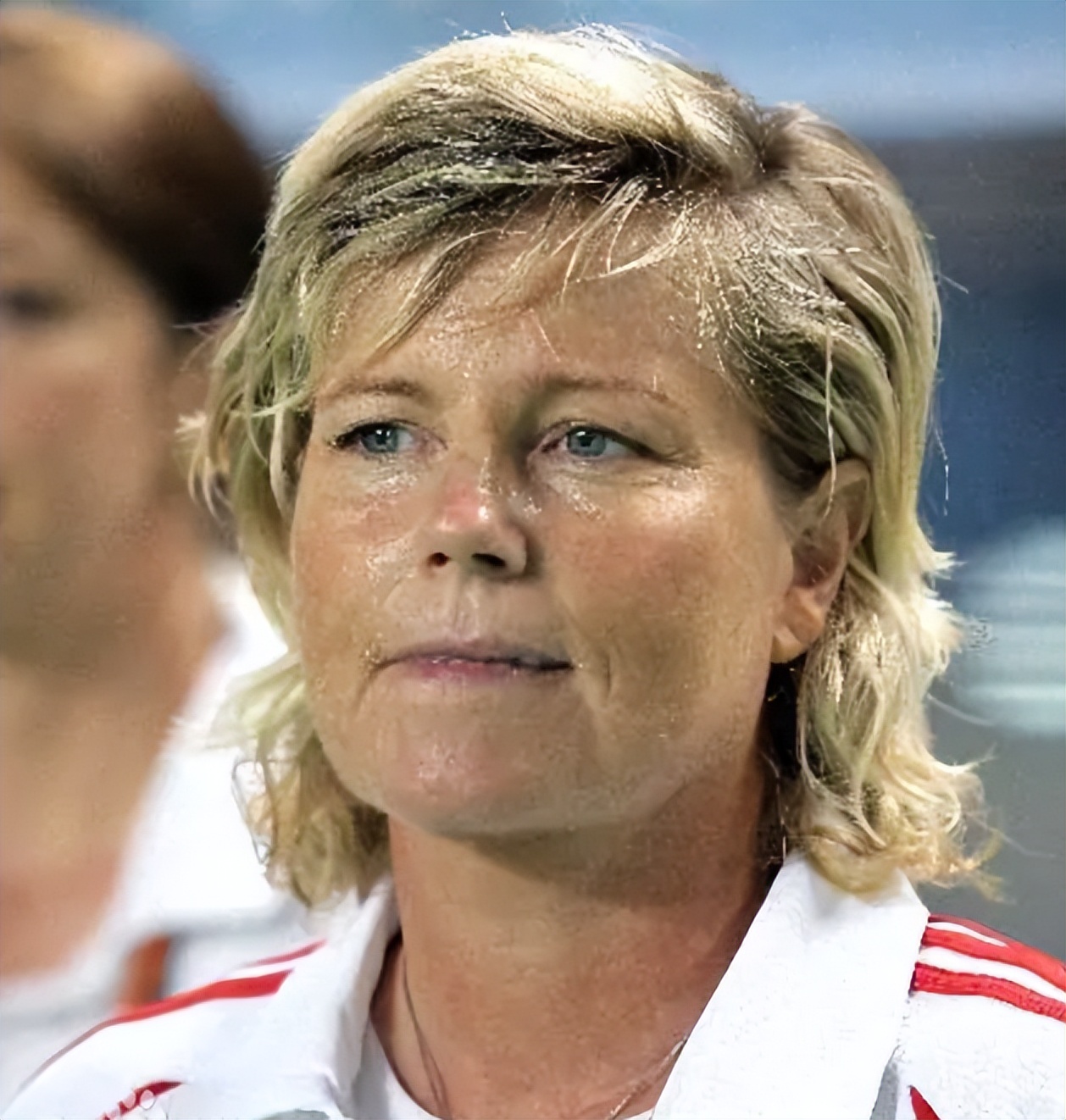 中国女足现任主帅是谁,中国女足历届主教练