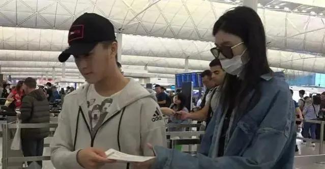 奚梦瑶婚后越来越富态了,奚梦瑶婚后首亮相