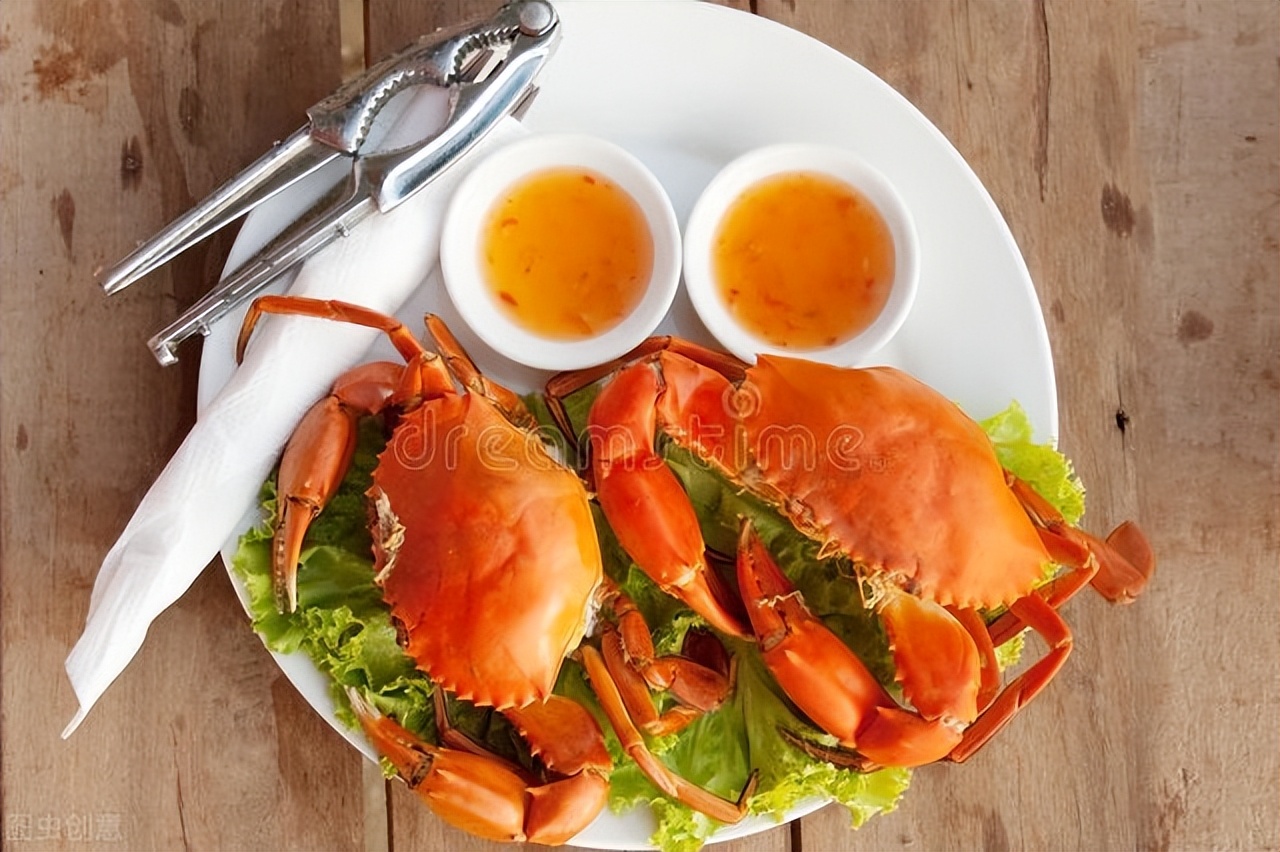 八月螃蟹要吃公的还是母的,公母螃蟹什么季节合适吃