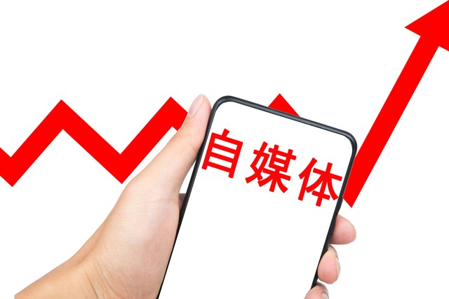 多点理解少点责骂，村干部或许没有期盼中好但也没有想象中差