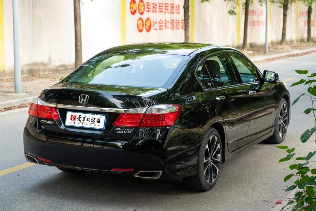 买高配家用车，送V6发动机——9代雅阁3.0LVTI尊贵版