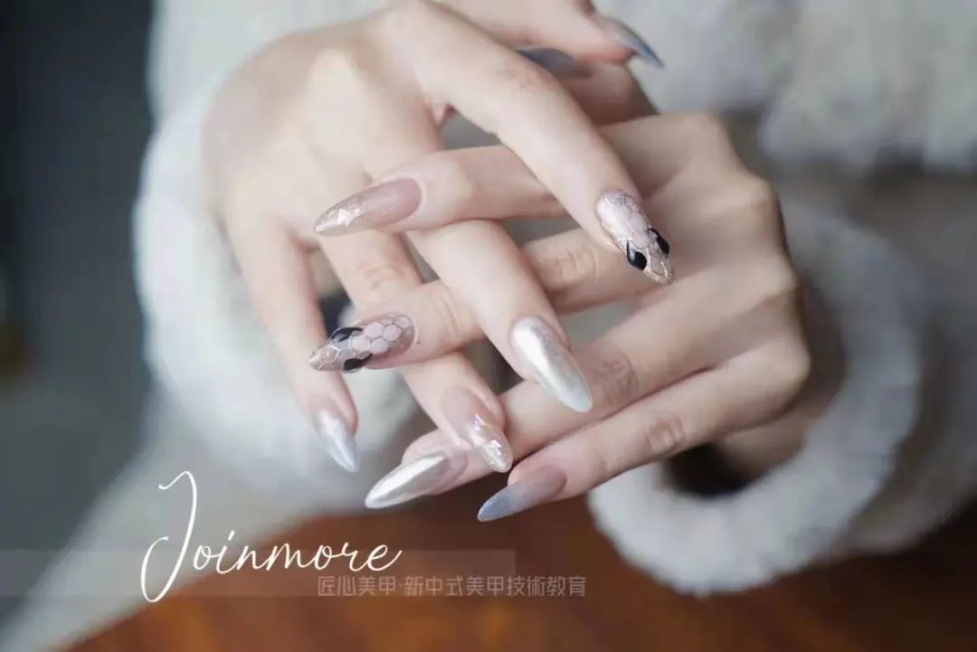 固甲油的使用方法,洗甲油使用方法