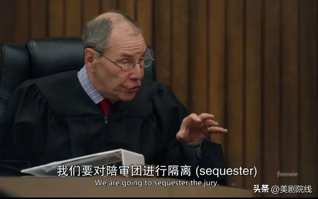 刚播出一集就拿下9.4分,一集拿下艾美奖