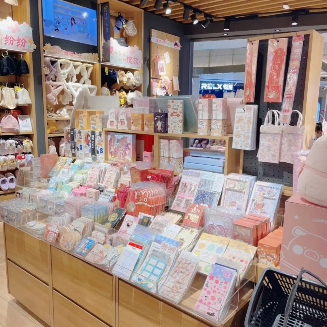 礼物不会选？这7家店，让你一招拿捏“全家人”