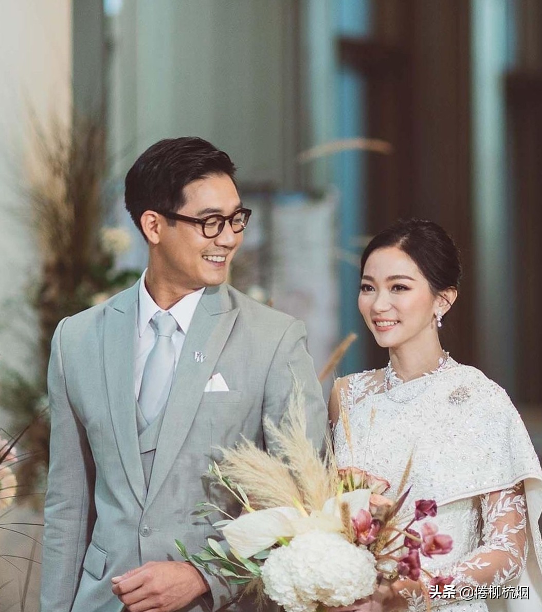 Weir、Vichy大婚讲话成为话题，网友建议：多说多错，不要再说了