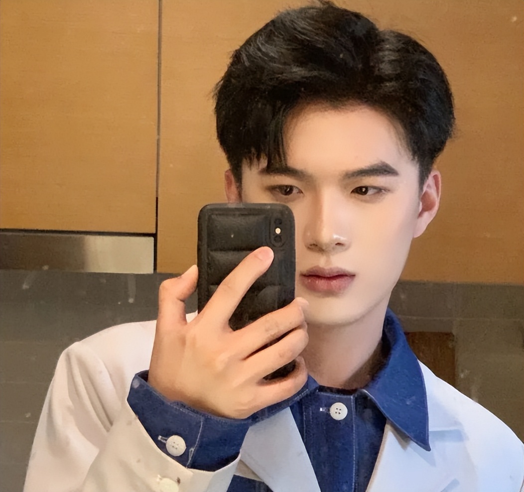 发型男生2022流行发型解析,发型男生2022流行发型图文