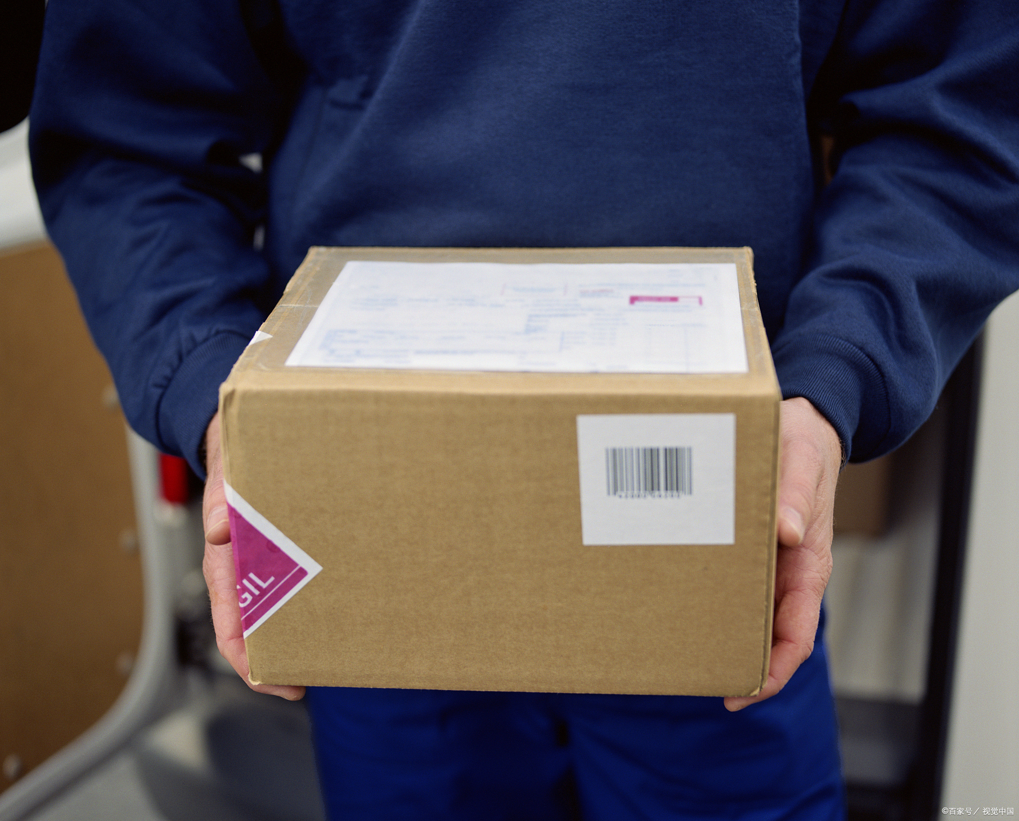 美国邮寄到中国4000元要交多少税,从美国邮寄包裹到中国需要多少天