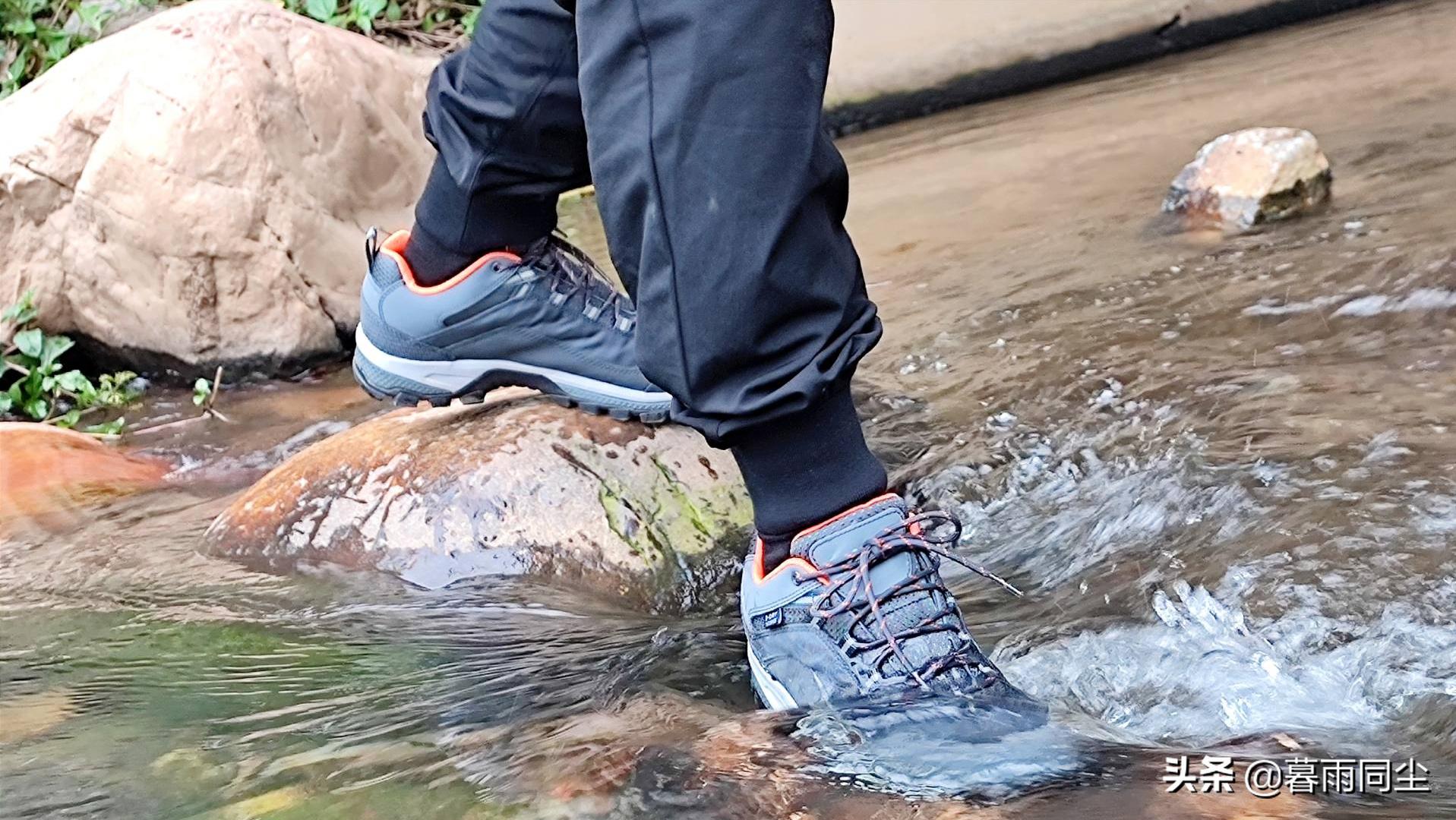 徒步鞋哪种鞋最舒服,徒步鞋的选择与穿戴建议