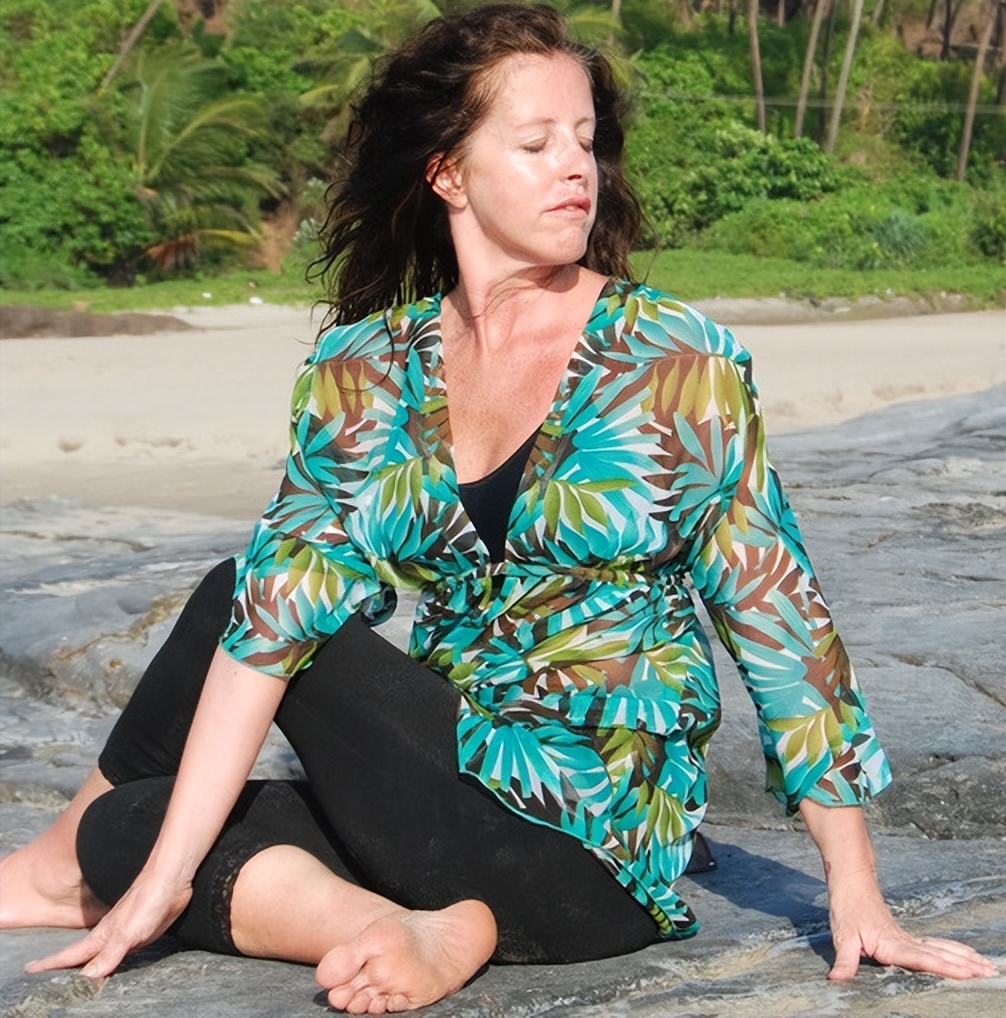 缓解坐骨神经痛的瑜伽动作,坐骨神经痛瑜伽30分钟