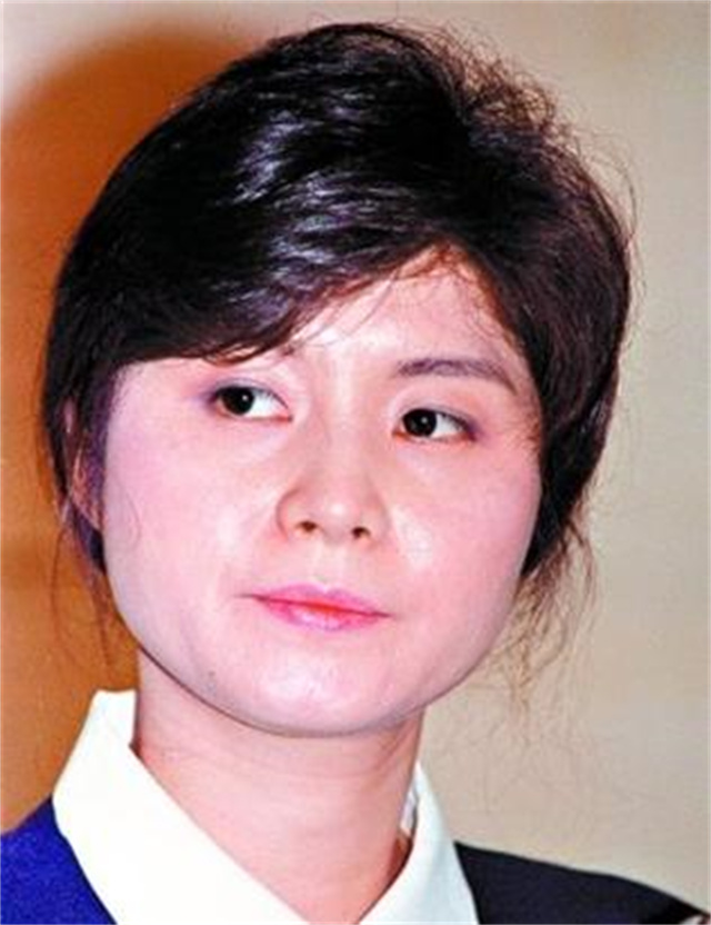 女特工被炸死案,女特工炸客机致百人丧生