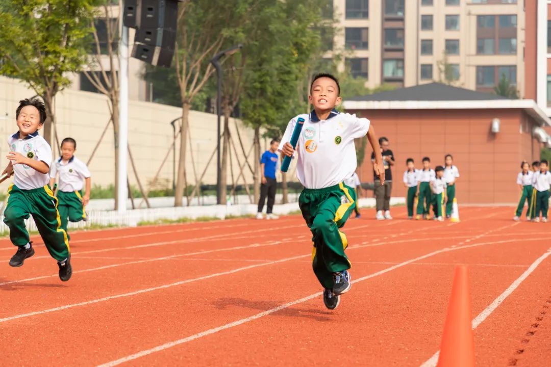 喜迎二十大奋进新征程开启新时代,房山首师大育新学校