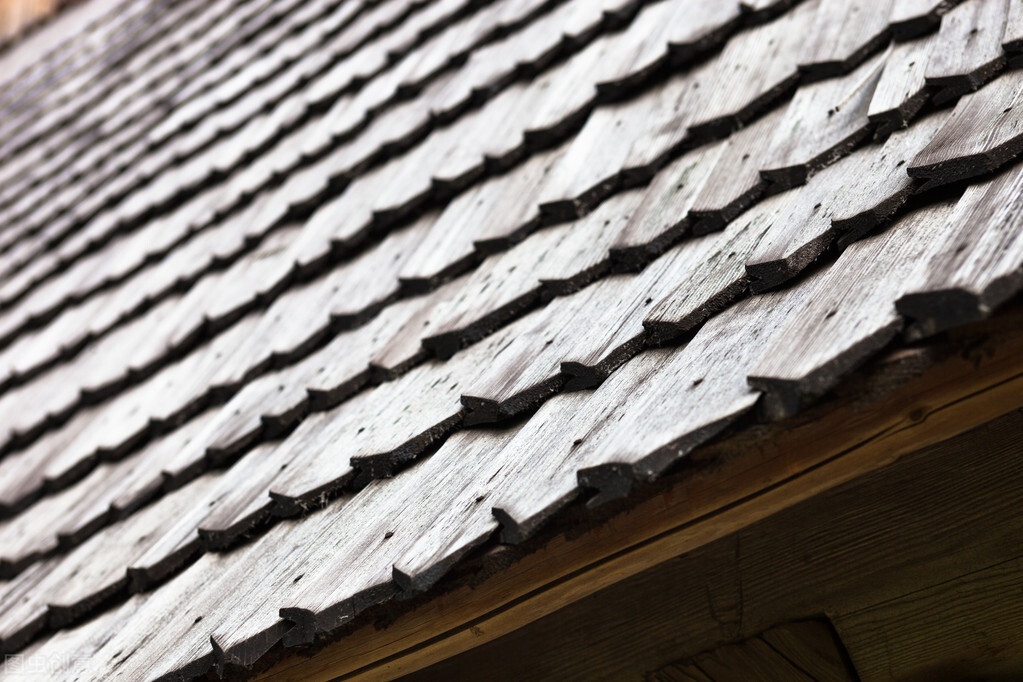 农村房盖琉璃瓦好还是树脂瓦好,农村造房子铺瓷砖出质量问题