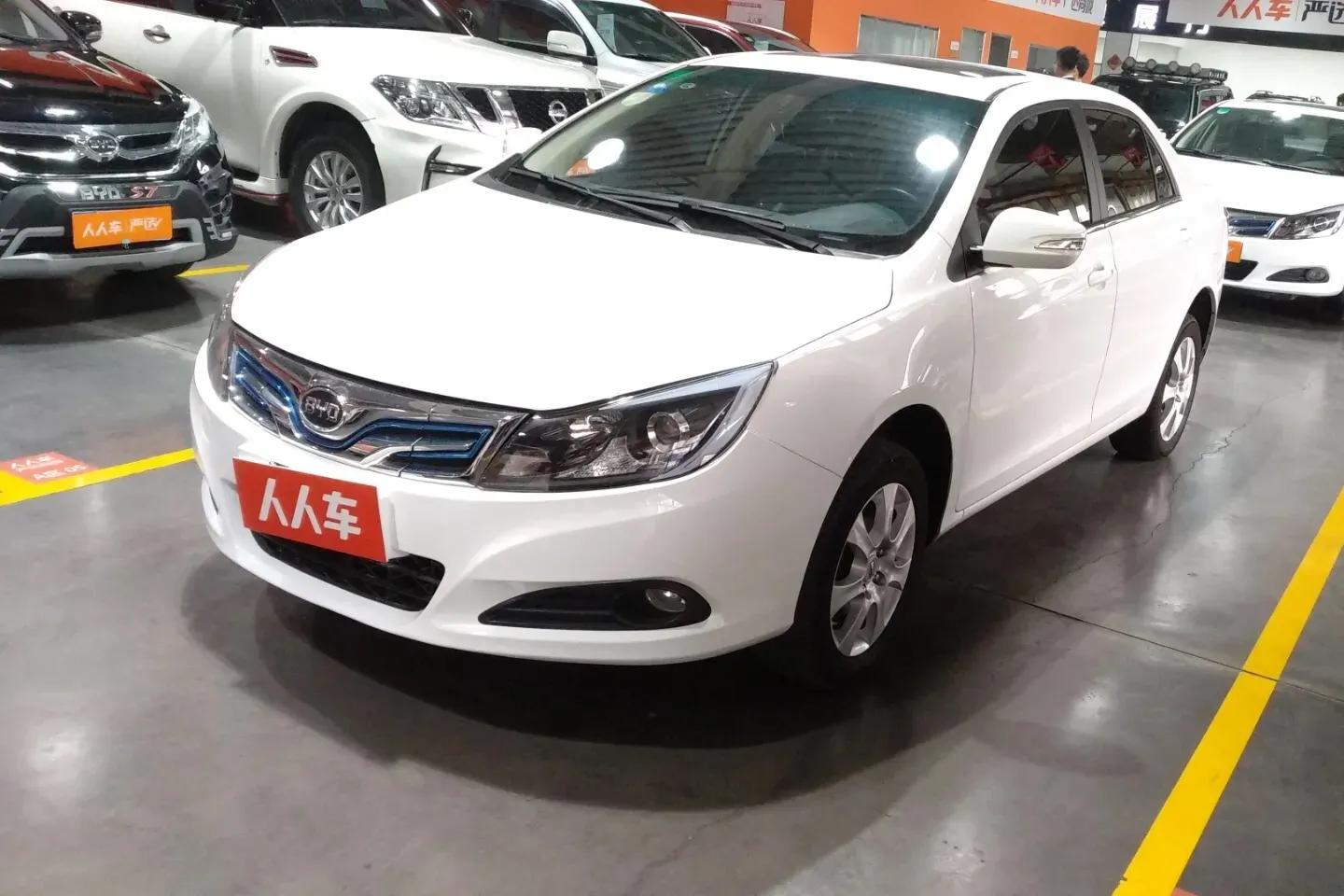 比亚迪e5为什么松油门会倒转,比亚迪e5为什么停产了