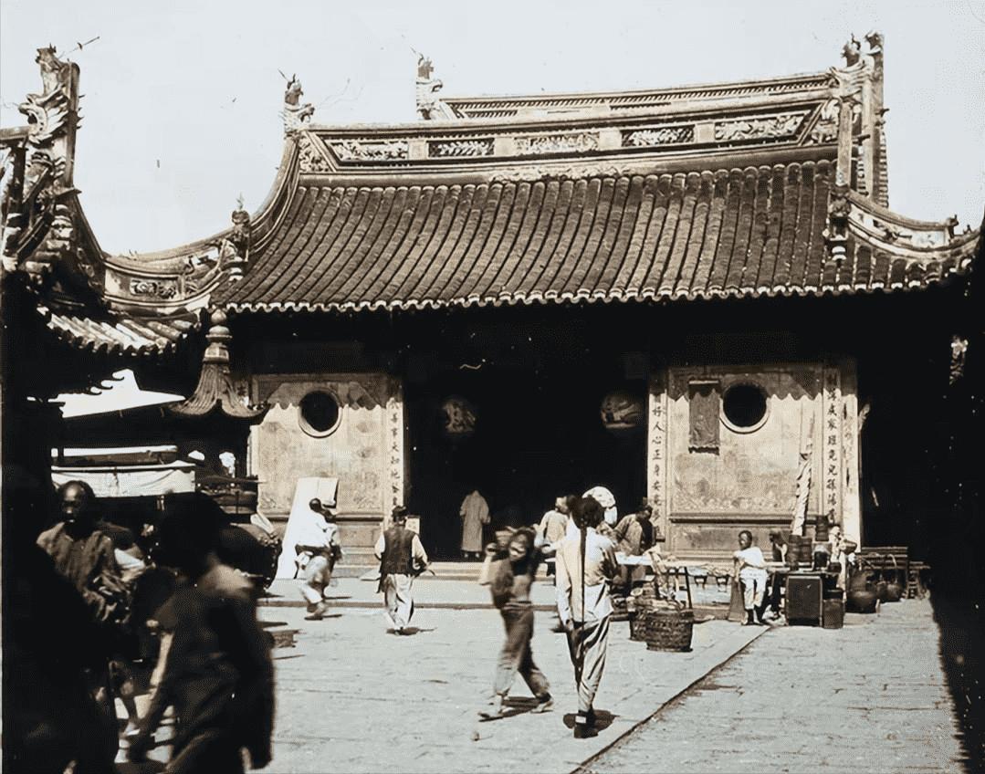 日军日记：*安妇慰**不服从管教，我很愤怒，用*刀刺**插入她的*体下**