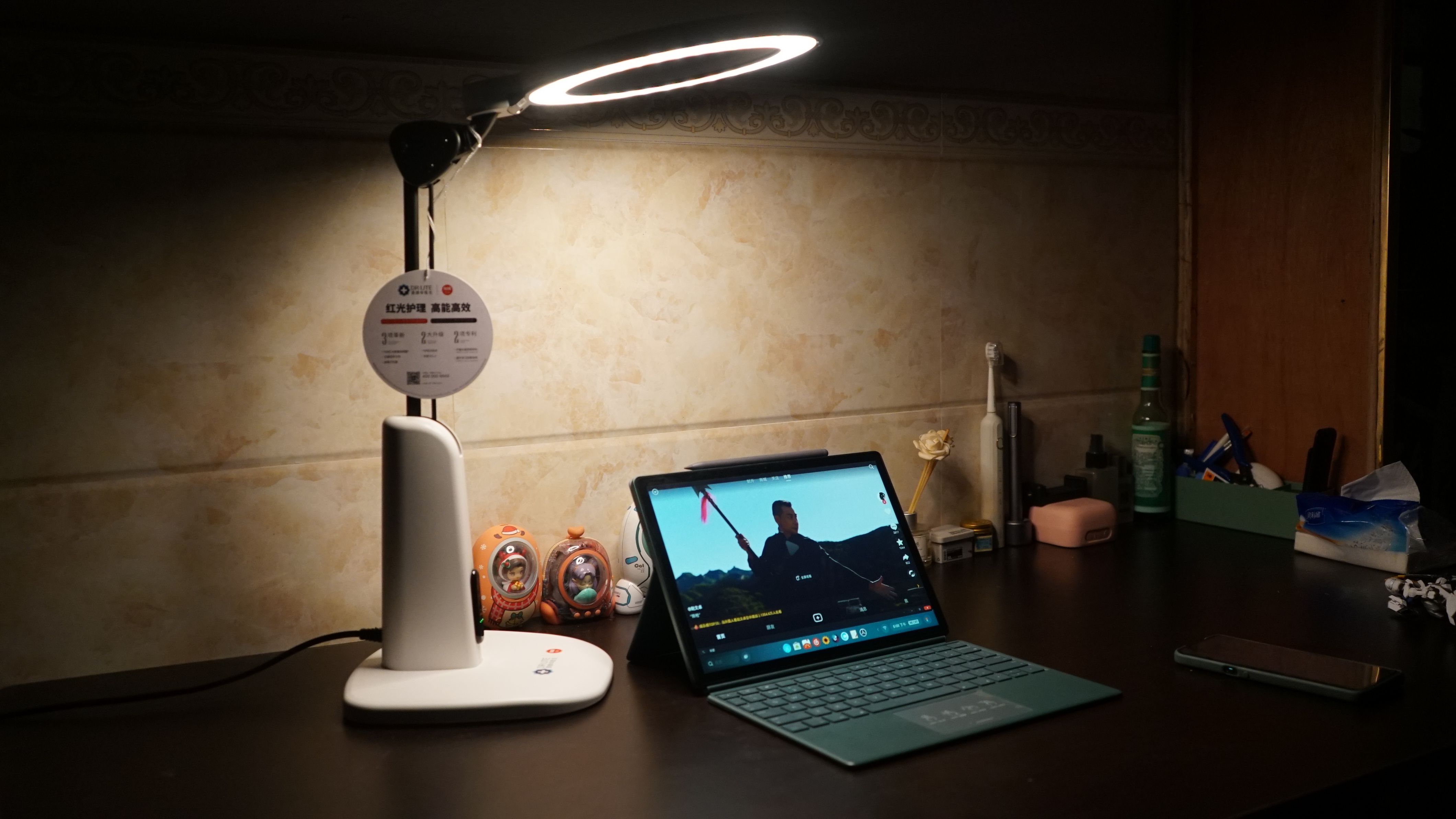 有红光护眼，还能提高孩子学习效率？爱德华天使2润眼灯测评