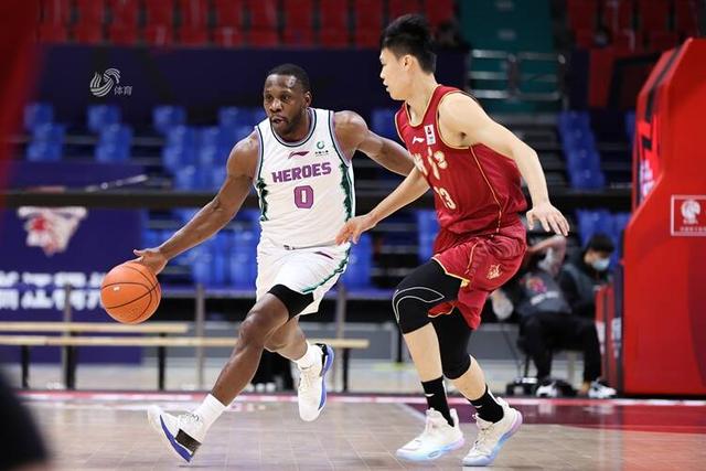 cba历史抢断榜赵继伟,cba抢断榜胡雪峰