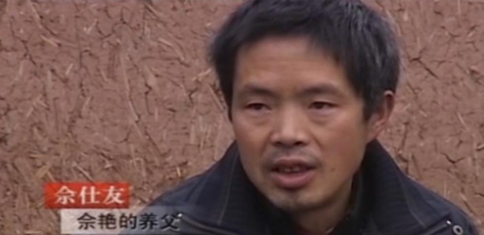 05年四川8岁白血病女孩不愿拖累养父，悄悄写下：自愿放弃治疗