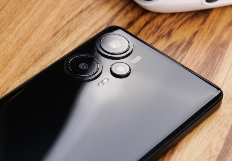 跑分33万轻薄机身再降100,32万跑分128gb5000mah仅1798