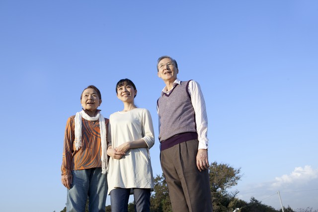 退休以后都不要帮儿女这四个忙 (退休以后不要帮子女做这件事)