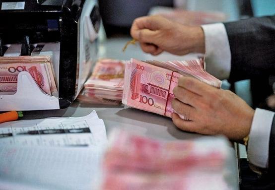 去银行取钱银行不给取可以报警吗,定期存款到期为啥银行不让取钱