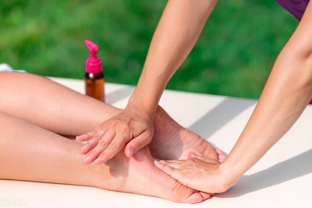 身体衰老,脚先知!老年人脚部常出现这3种健康问题,尽早预防