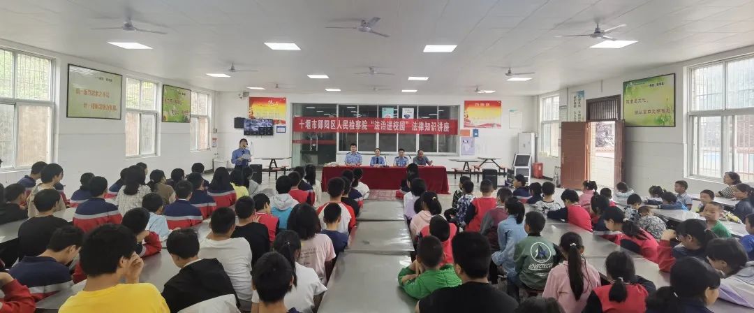 县检察院开展法治进校园巡讲活动,检察院迎六一法治进校园巡讲