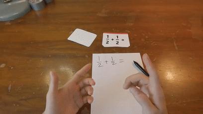 4+4怎么样才能等于四,4+4是不是等于八