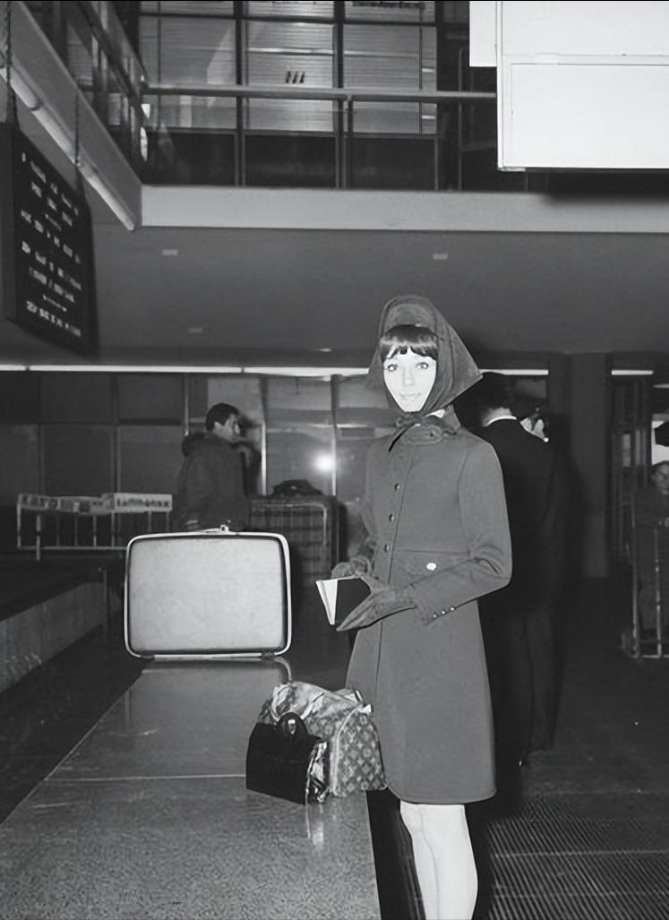 lvonthego包包中号值得入手,lv的victoire包包值得买吗