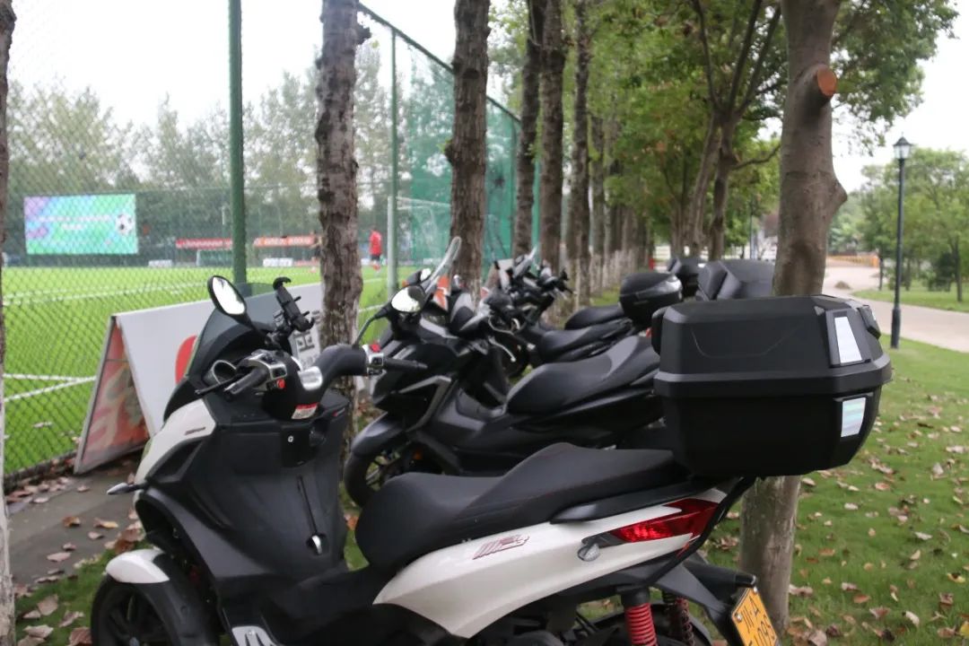 业余足球联赛中老年,老年一辈的足球明星