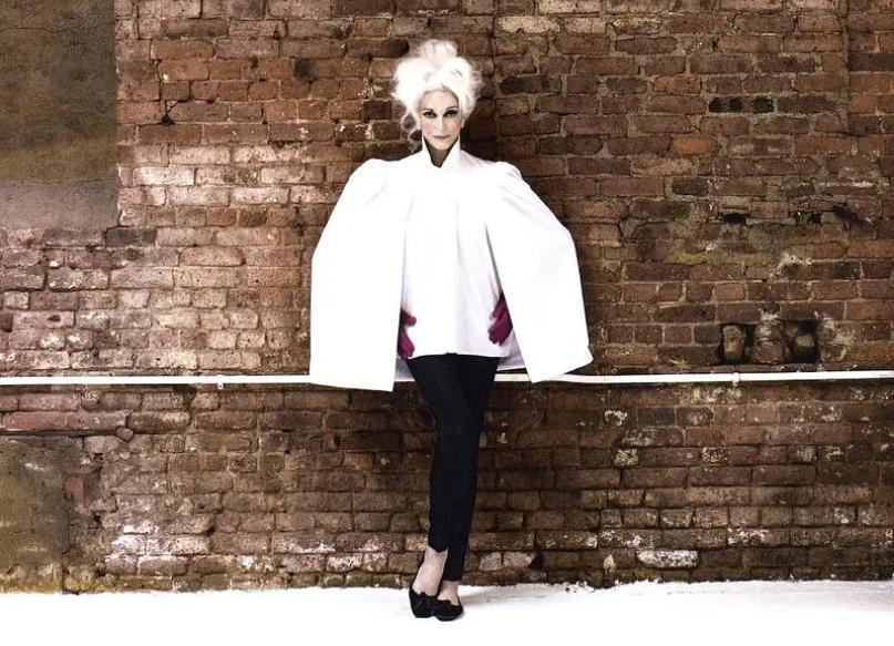 名模卡门的短发照,名模卡门年轻照片