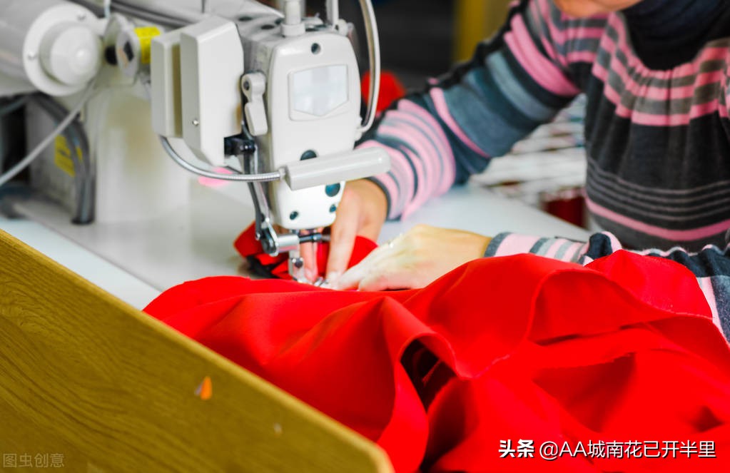 制衣厂月薪过万得做多少衣服,制衣厂一月工资一万多正常吗