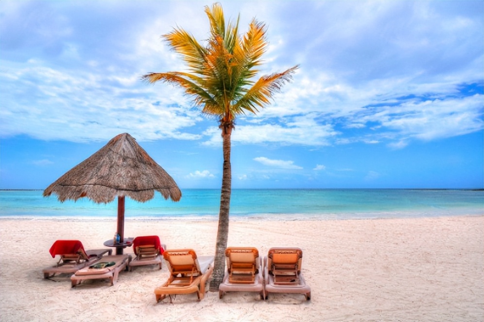 描写夏日清凉的古诗词,用古诗词来描写夏天的炎热