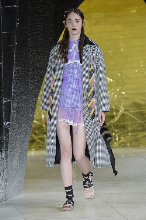 blackpinkjennie靴子,blackpink演唱会彩排jennie黑色鞋子