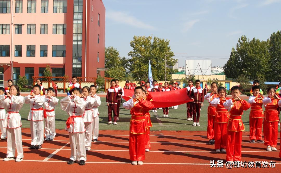 新闻周播报完整版,周播报抖音