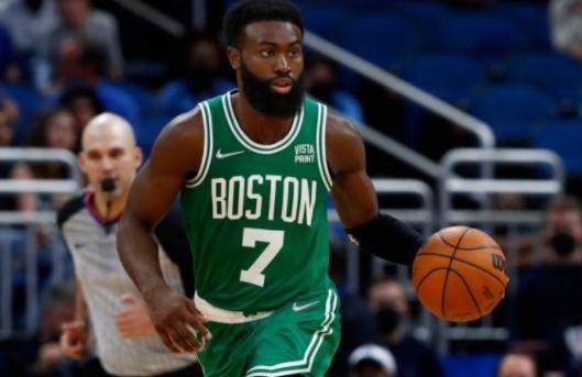 霍福德盛赞勇士塔图姆,塔图姆在勇士集锦