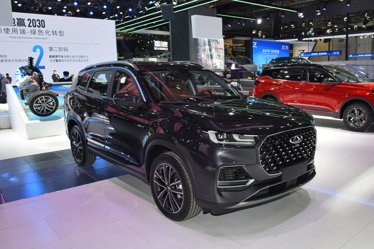 燃油车和混动车哪一款更值得买,8年的燃油车值得换为混动车吗