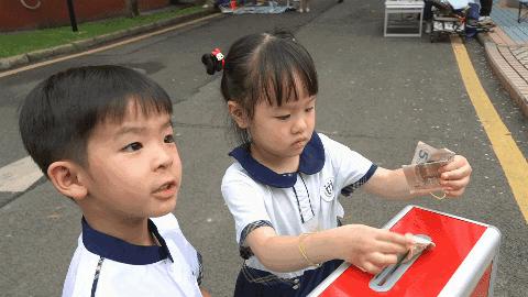 前方高能谁演的,前方高能校园歌手演唱瞬间