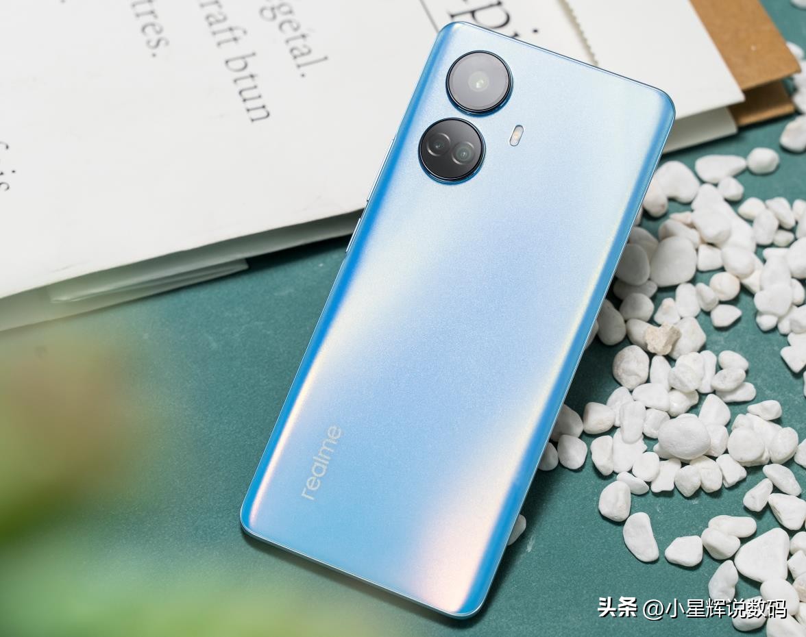 曲面屏像素高性价比高的手机推荐,4000元左右的5g曲面屏手机推荐