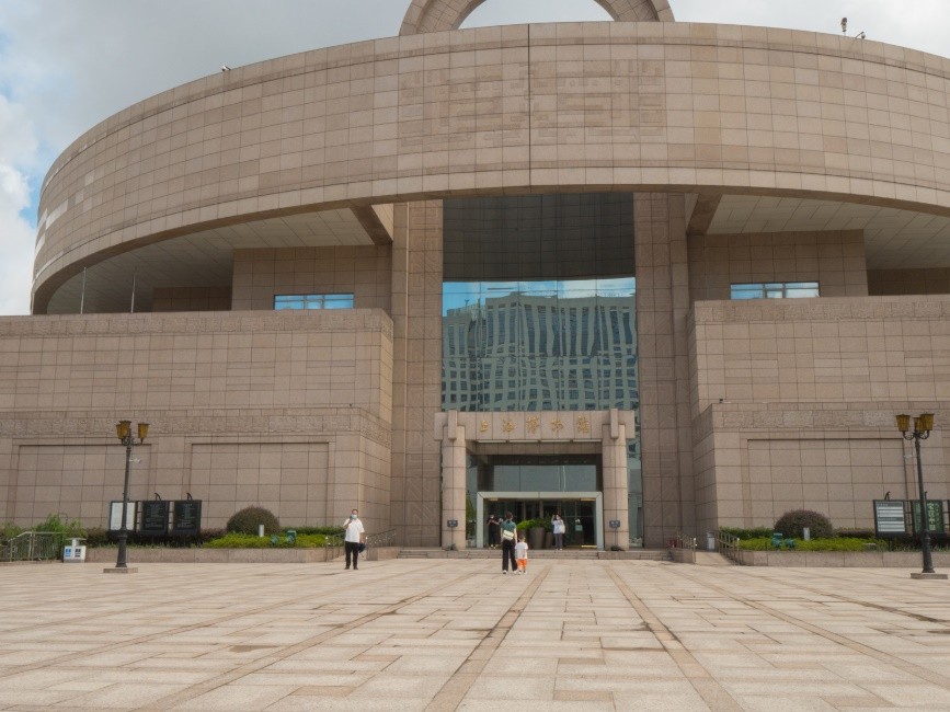 支持0.23米近摄!5千元的大三元松下H-E08018评测