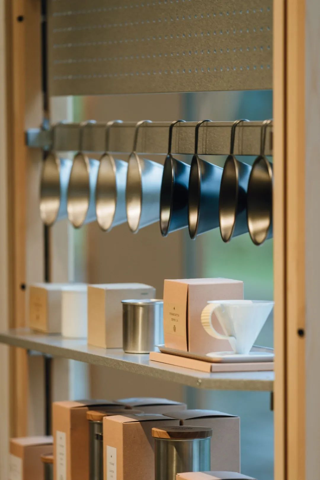 JINJISHOP：挖掘世界好物的生活买手